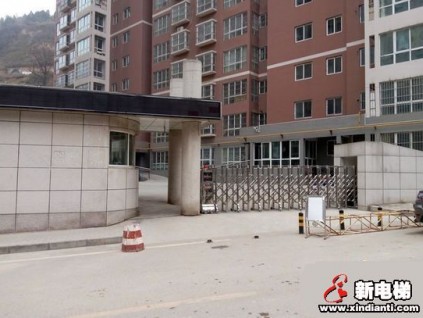 男子尸體現(xiàn)電梯轎廂頂部后 小區(qū)物業(yè)亡羊補(bǔ)牢 全面檢修電梯