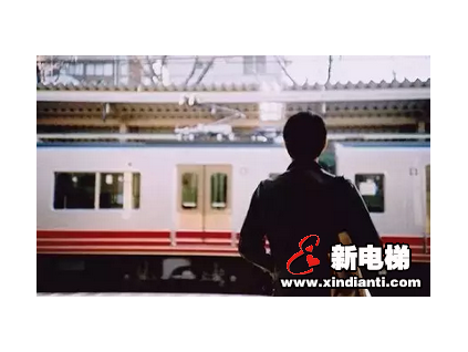 致電梯人：路再難，也要走！