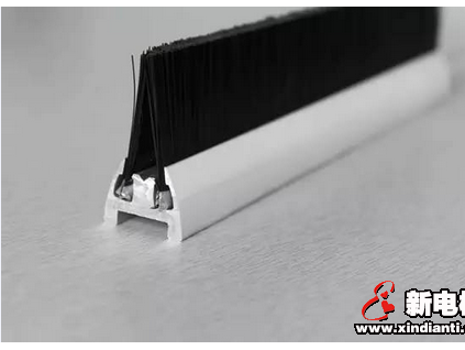 自動扶梯安全毛刷介紹