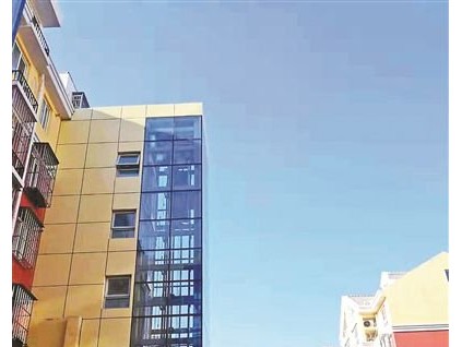 老樓加裝電梯完工398部 提前超額完成年度任務(wù)