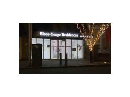 加拿大多倫多消防員電梯井內(nèi)繩索斷裂仍成功救人