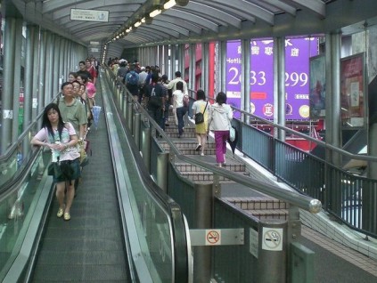 香港大部分電梯和自動(dòng)扶梯不符合安全規(guī)定？