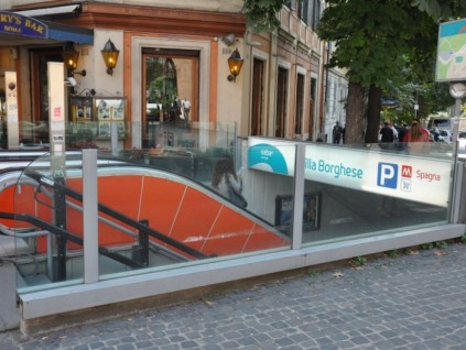 羅馬地鐵站自動(dòng)扶梯維修后重新投入運(yùn)營