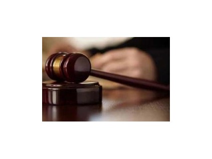 無資質(zhì)加裝電梯，施工人員不慎墜亡，法院判決雇主賠償383293元