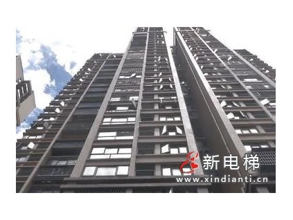 192戶業(yè)主共用一部電梯 小區(qū)業(yè)主苦不堪言：乘梯5分鐘等待1小時