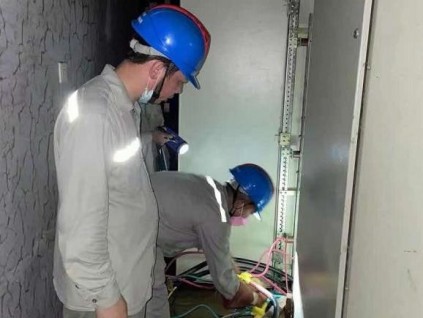 電梯罷工？發(fā)電車徹夜堅守，護航鄭州的你“一鍵回家”