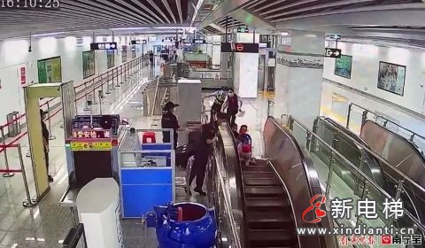 61bffd5b04304912ee0024f494e5e096_480x-_80