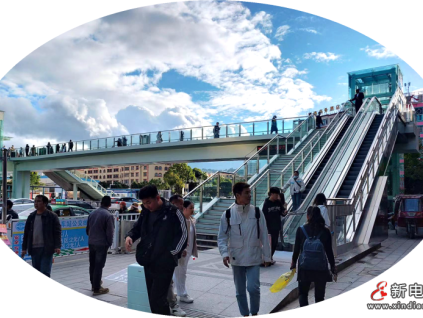 康力電梯高質(zhì)量助力大理火車站站前天橋無(wú)“礙”升級(jí)