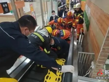 最新進(jìn)展！上?！?·4”人行道事故續(xù)：女子仍在ICU……