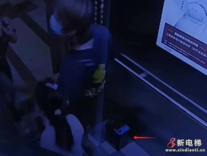 電池在電梯內(nèi)可能因短路、過熱而爆炸或引發(fā)火災(zāi)