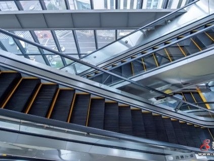 停運(yùn)的自動(dòng)扶梯不能當(dāng)作固定樓梯使用?，容易發(fā)生意外