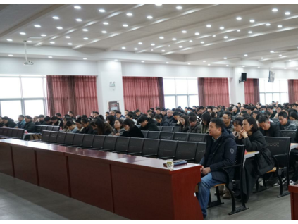 金蛇狂舞賀新春 攜手奮進(jìn)再啟程——恒達(dá)富士電梯2025年總結(jié)大會(huì)暨感恩答謝晚宴圓滿舉行