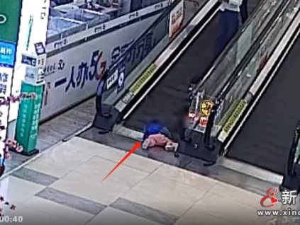 東莞塘廈：又有孩子手指被卷進(jìn)扶梯 一聲嘆息！扶梯“咬人”并不鮮見