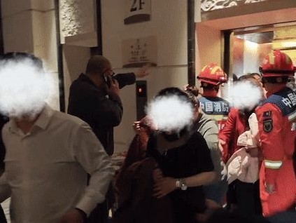 浙江湖州某酒店兩部電梯同時發(fā)生故障導(dǎo)致26名人員被困
