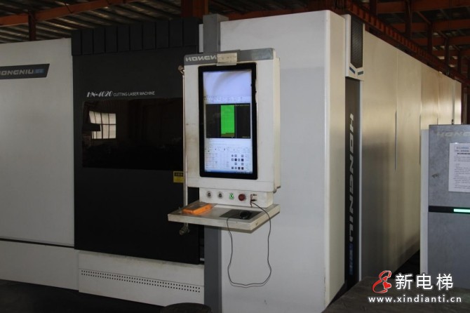 三立切割機(jī)