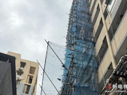 南京市鼓樓區(qū)首個(gè)老舊小區(qū)異型加裝電梯 總高27.7米刷新新高度！