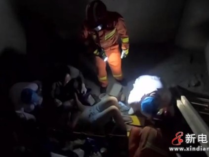 廣東中山市一名男子不慎墜入電梯井