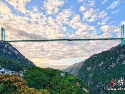 貴州花江峽谷電梯驚魂：游客被困兩小時(shí)，維權(quán)遭遇“踢皮球”