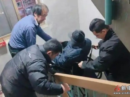 北京通州西上園社區(qū)：電梯換新遇“出行難”，暖心服務解民憂