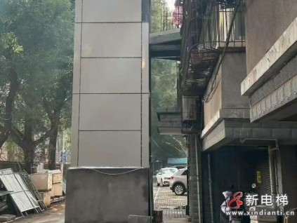 被電梯“遺忘”的一樓十五級(jí)臺(tái)階的“生死關(guān)”湖北武漢老樓加裝的民生困局