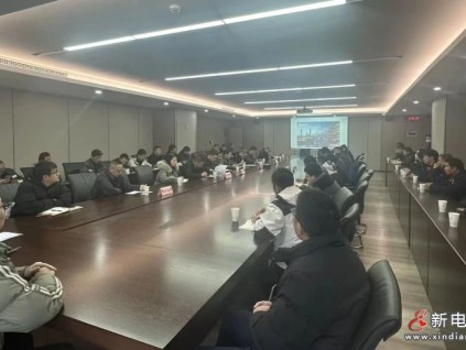 湖北省電梯協(xié)會助力東湖高新區(qū)住宅老舊電梯更新項(xiàng)目安全警示教育會議